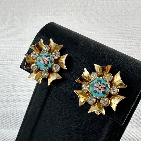 Guilloché Floral Earrings, Vintage Gold Screw-Back - Picture 5 of 7